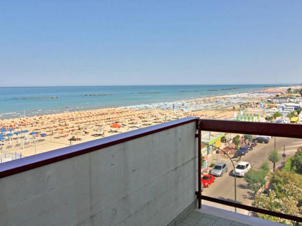 hotelpalmarosa fr septembre-en-pension-complete-a-l-hotel-a-la-plage-dans-les-abruzzes 017