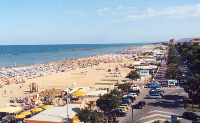 hotelpalmarosa en super-promotion-in-july-at-seaside-hotel-in-roseto-degli-abruzzi-with-beach 010