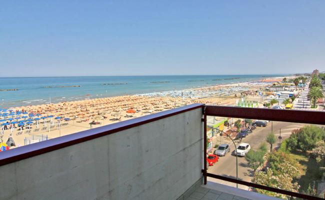 hotelpalmarosa en offer-for-september-in-seaside-hotel-in-roseto-degli-abruzzi 011